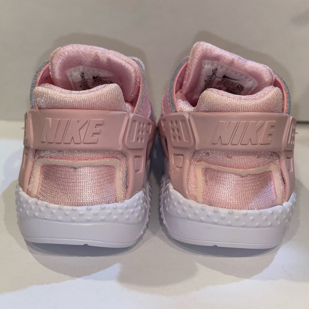 Nike Toddler Huarache Run SE (TD) ONLY PINK** - Picture 6 of 12